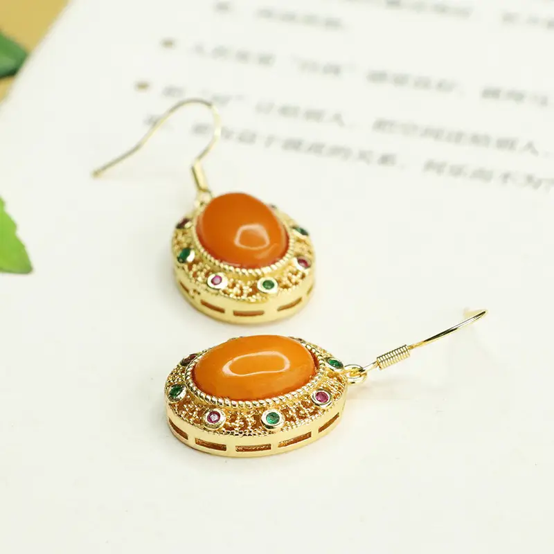 Aiyu Natural Amber Earrings Full of Honey Wax — feature 7