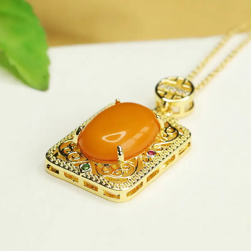 Aiyu Natural Amber Pendant Necklace Gold Plated - Image 5