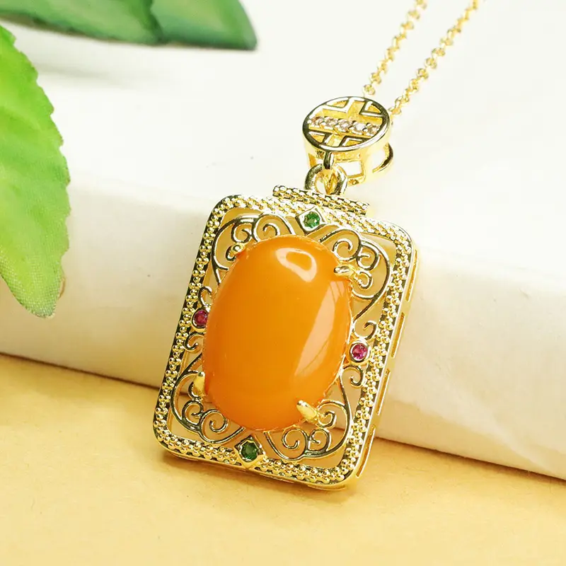 Aiyu Natural Amber Pendant Necklace Gold Plated — feature 3