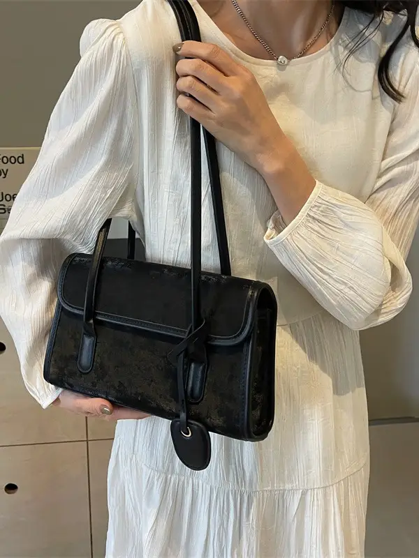Women's White Leather Shoulder Bag 2024 New Arrival - Image 7