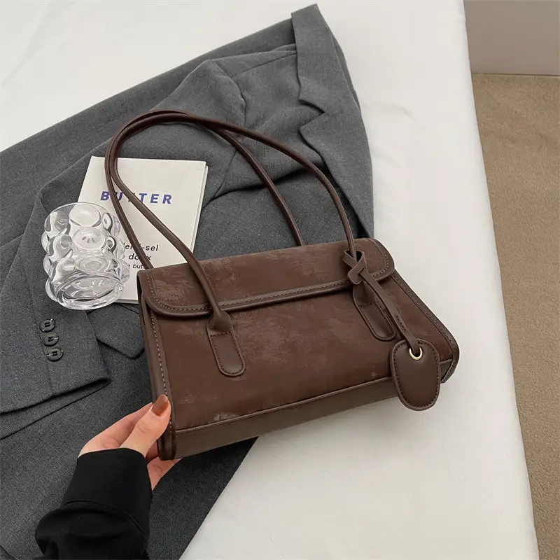 Women's White Leather Shoulder Bag 2024 New Arrival - Image 2