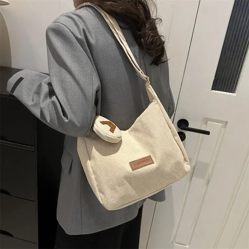 Women's Black Crossbody Shoulder Bag 2024 New Arrival - Image 10