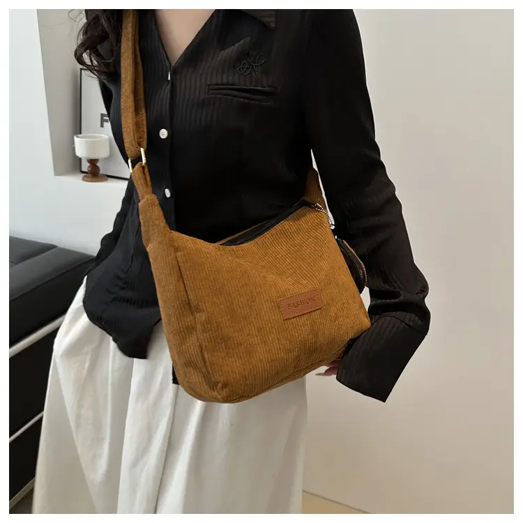 Women's Black Crossbody Shoulder Bag 2024 New Arrival — feature 21