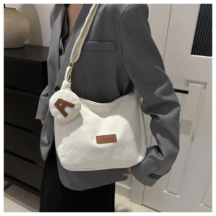 Women's Black Crossbody Shoulder Bag 2024 New Arrival — feature 26