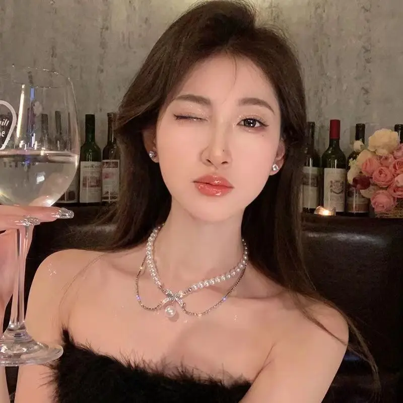 French Style Pearl Bow Necklace for Women — feature 10