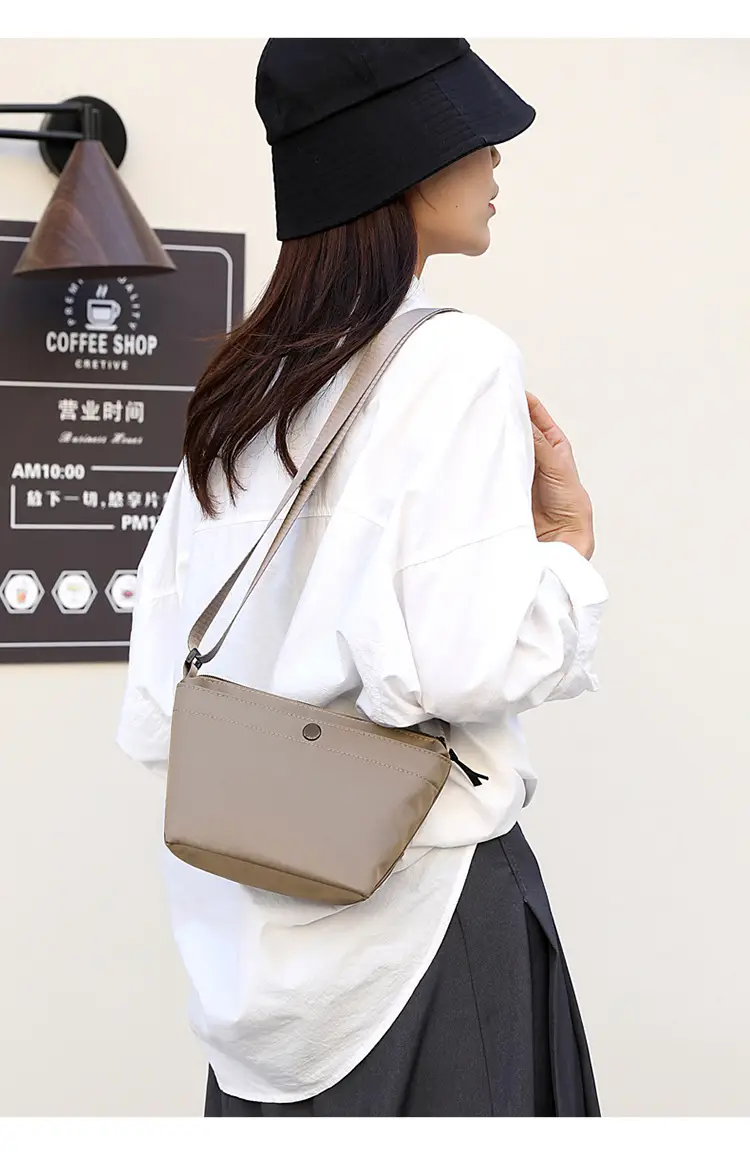 2024 Multifunctional Nylon Shoulder Crossbody Bag — feature 17