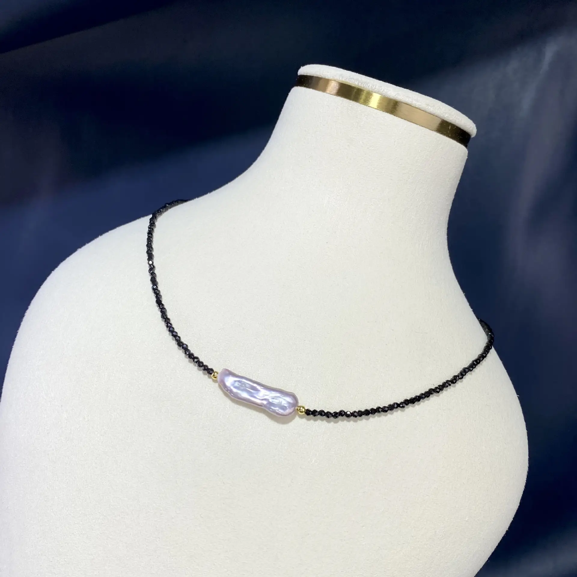Natural Baroque Purple Pearl Clavicle Necklace for Women — feature 4