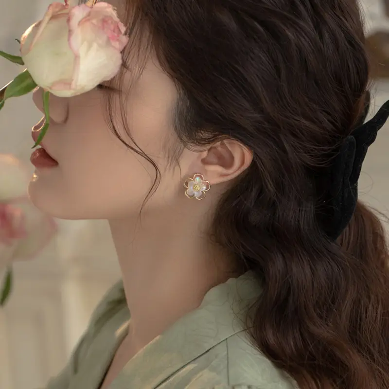 925 Silver Pearl Stud Earrings for Women - Image 90