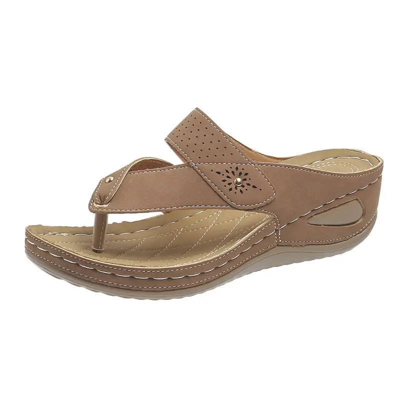 Foreign trade plus size slippers for women 2023 Summer new European and American fashion wedge flip flops outdoor beach slippers wholesale
