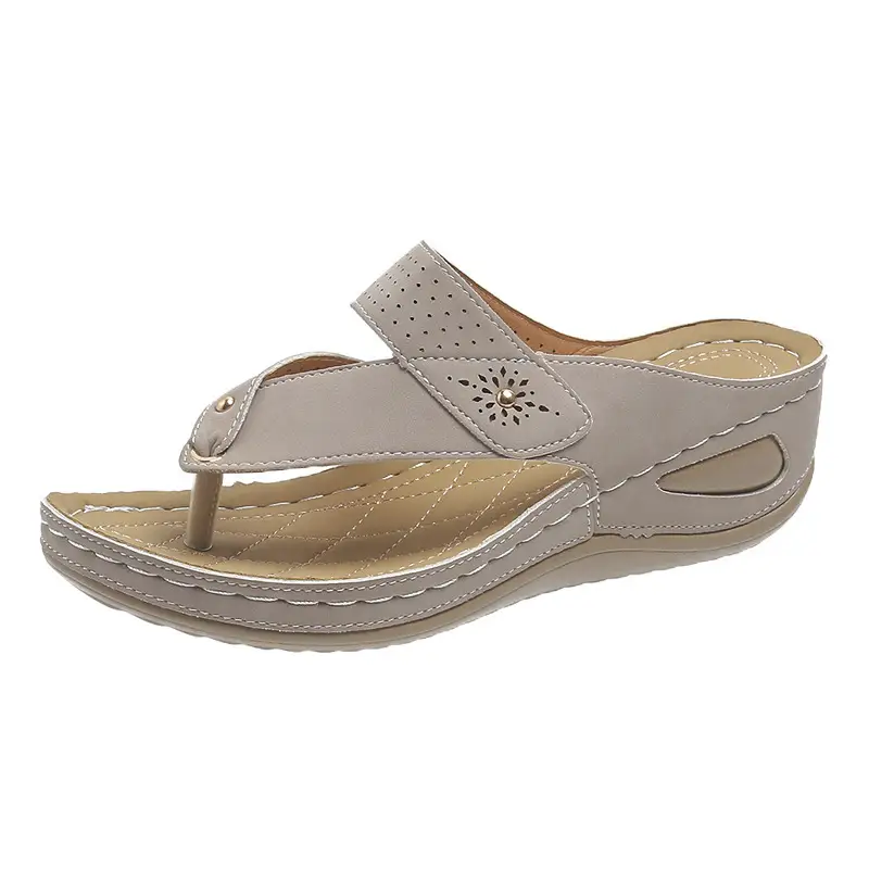 Foreign trade plus size slippers for women 2023 Summer new European and American fashion wedge flip flops outdoor beach slippers wholesale