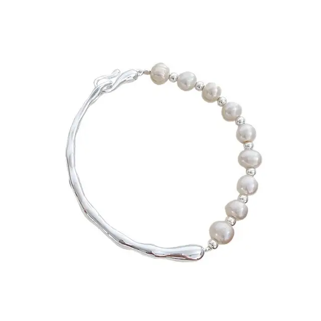 Irregular Pearl Bracelet with Branch Design - Image 3