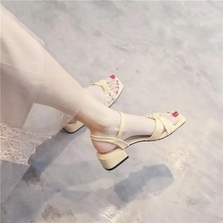 Women's All-White Square Heel Sandals 2024 — feature 1