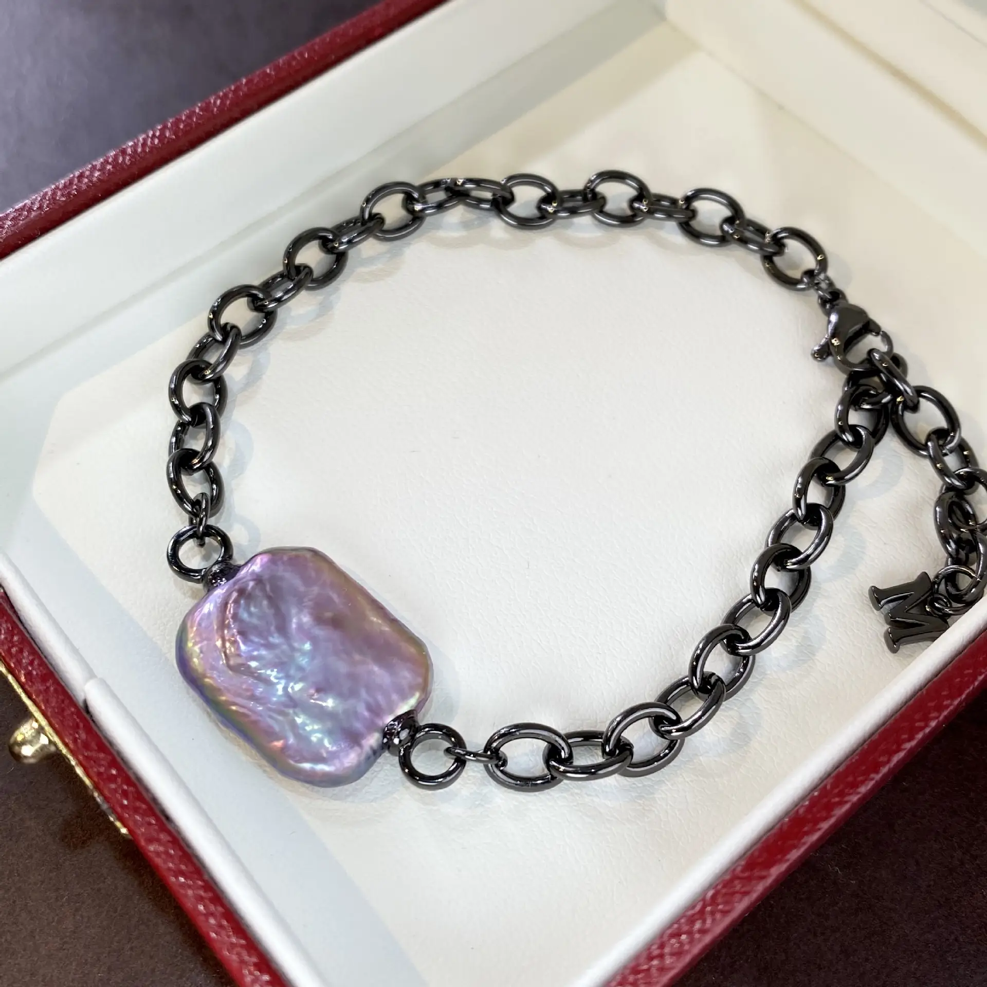 Natural Pearl Baroque Necklace Gun Black 18k Gold - Image 5