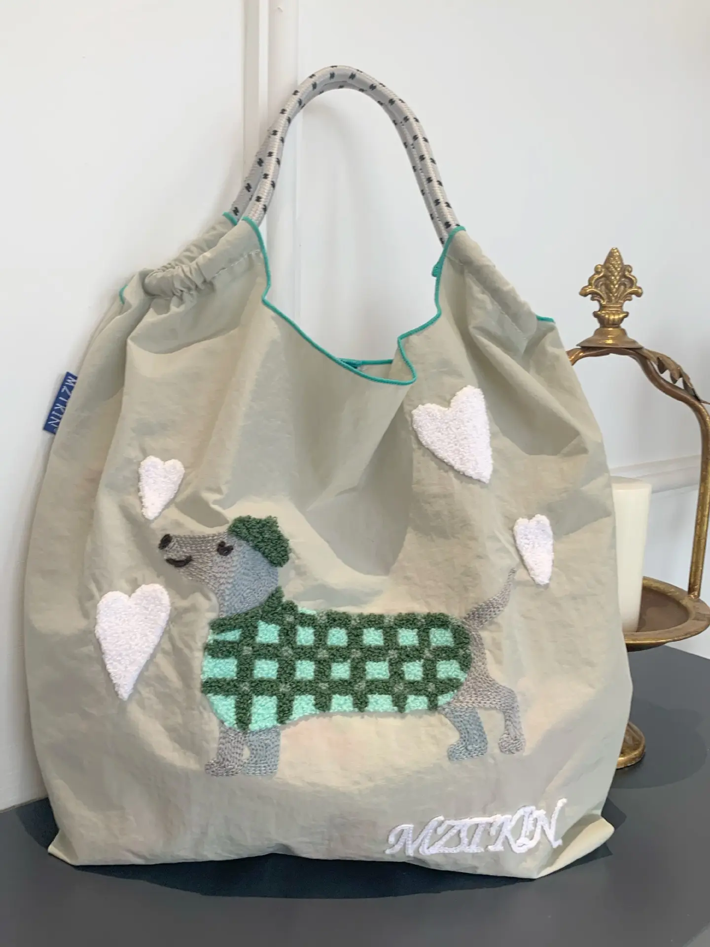 Cute Dog Embroidered Cartoon Handbag Large Capacity — feature 4