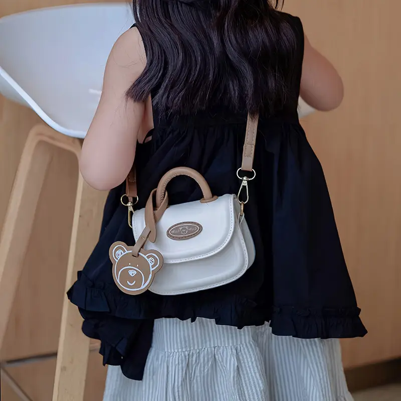 Red Cartoon Bear One-Shoulder Messenger Bag for Girls - Image 8