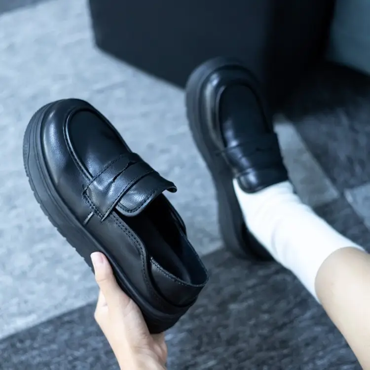 Spring nurse shoes women's soft bottom non-slip breathable 2024 new two-way thick bottom white slip-on shoes — feature 2