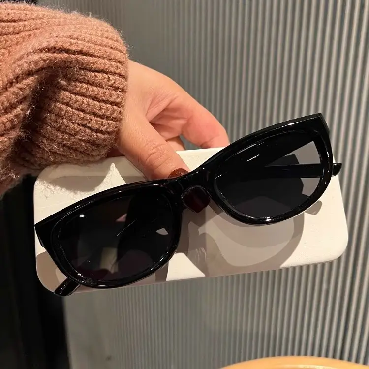 British Cherry Koko Olive Green Cat-Eye Sunglasses for Women Showing Small Faces and Concave Shape Sunshade Street Style Sunglasses - Image 7