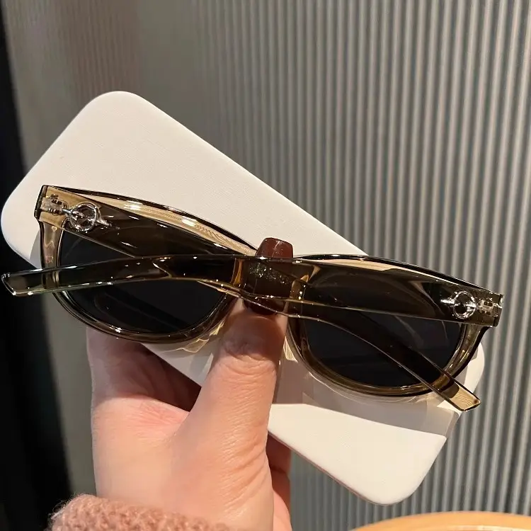 British Cherry Koko Olive Green Cat-Eye Sunglasses for Women Showing Small Faces and Concave Shape Sunshade Street Style Sunglasses — feature 5