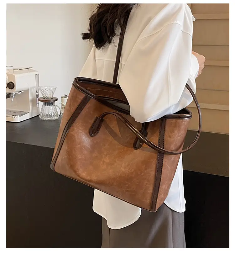 Women's Large Capacity Tan Tote Bag Spring Summer 2024 — feature 1