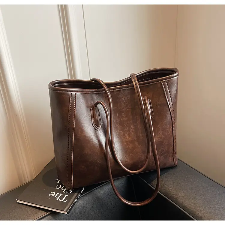 Women's Large Capacity Tan Tote Bag Spring Summer 2024 — feature 12