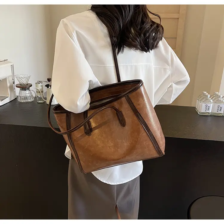 Women's Large Capacity Tan Tote Bag Spring Summer 2024 — feature 18