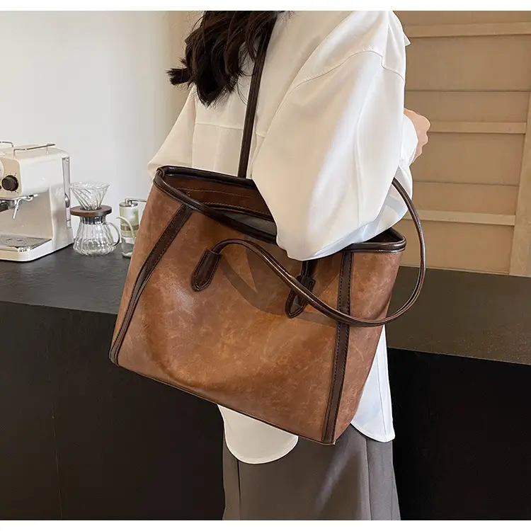 Women's Large Capacity Tan Tote Bag Spring Summer 2024 — feature 19