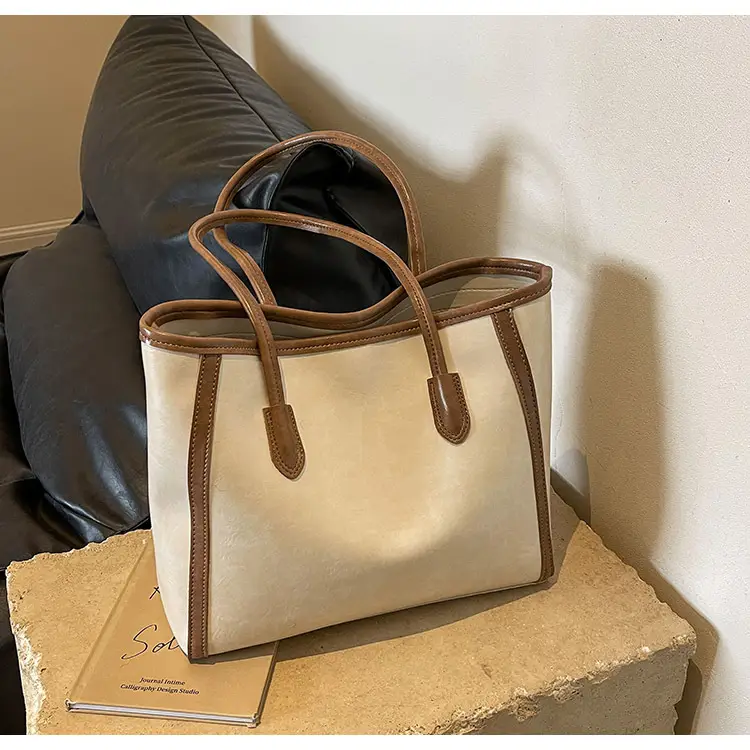 Women's Large Capacity Tan Tote Bag Spring Summer 2024 — feature 8