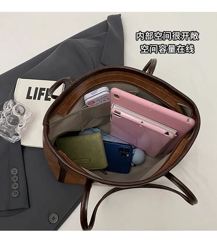 Women's Large Capacity Tote Bag Spring Summer 2026 — feature 15