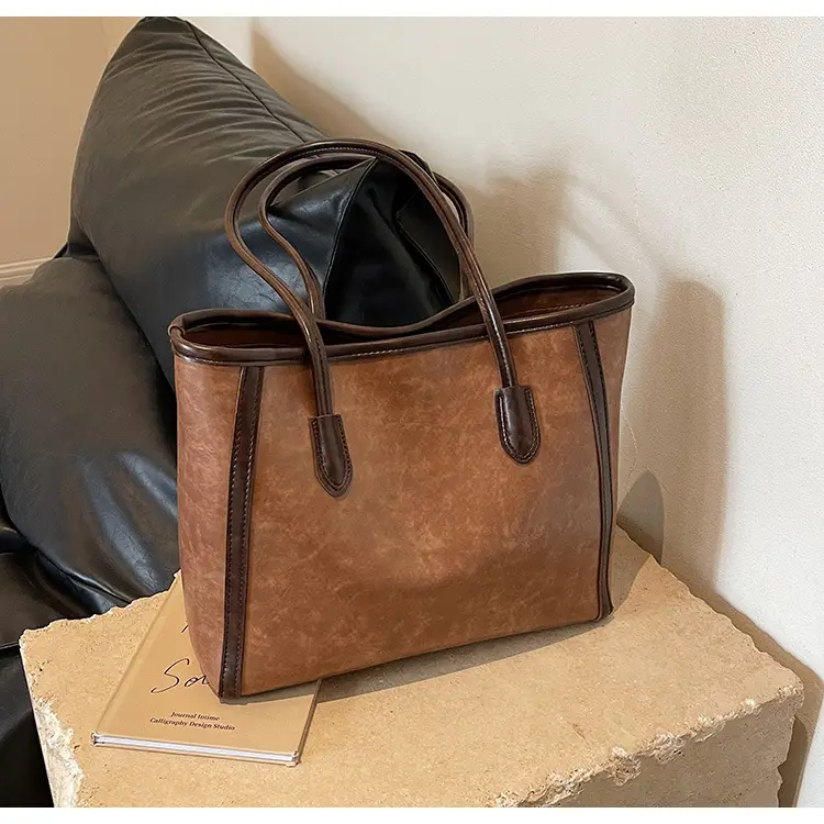 Women's Large Capacity Tote Bag Spring Summer 2026 — feature 19