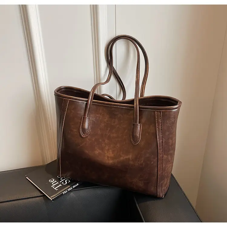 Women's Large Capacity Tote Bag Spring Summer 2026 — feature 20