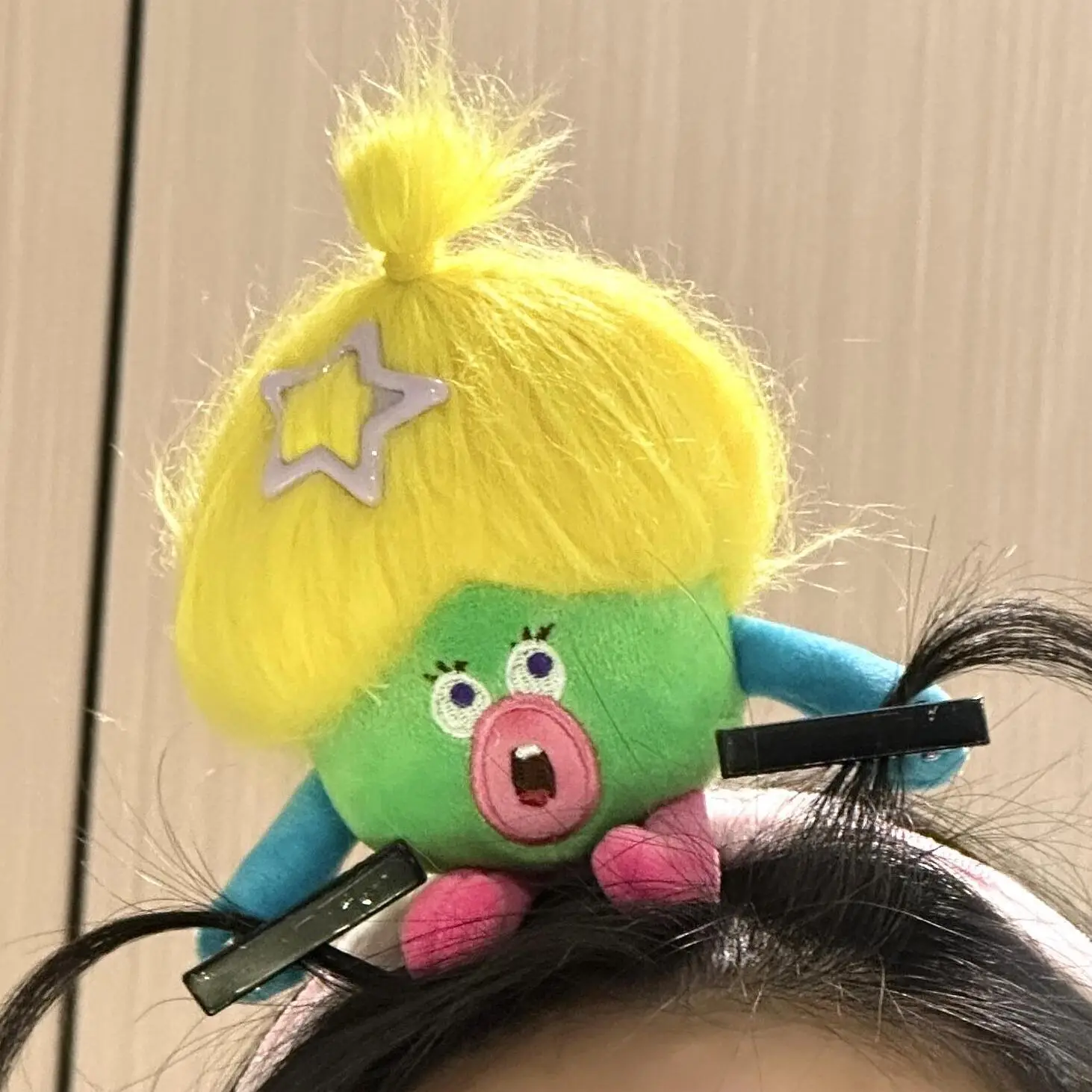 Cute Plush Mouse Ear Hairband for Women — feature 6