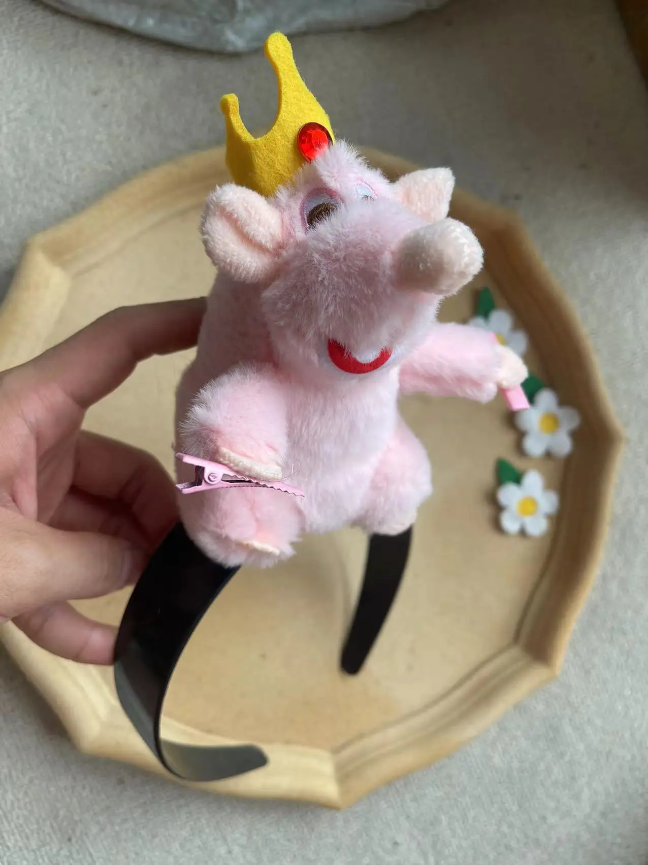Pink crown cooking mouse king
