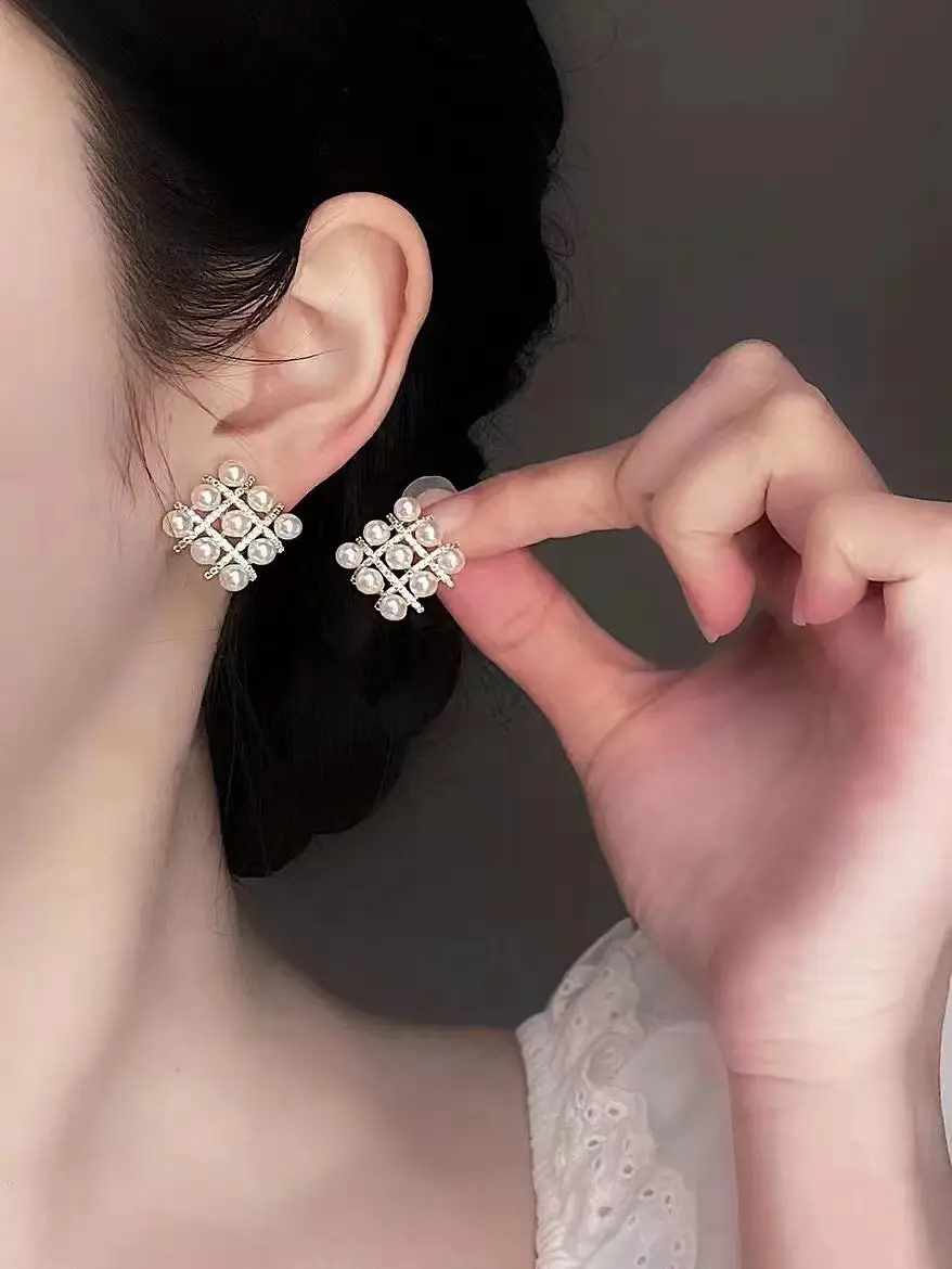 S925 Sterling Silver Pearl Earrings Middle Style — feature 7