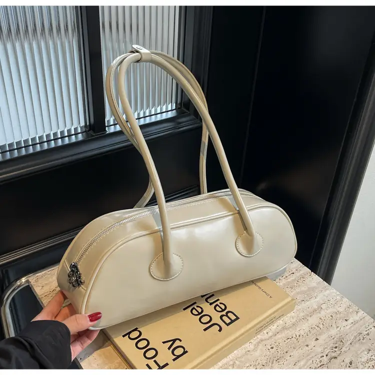 Women's Red Underarm Bag 2024 New High-end Western Style — feature 28
