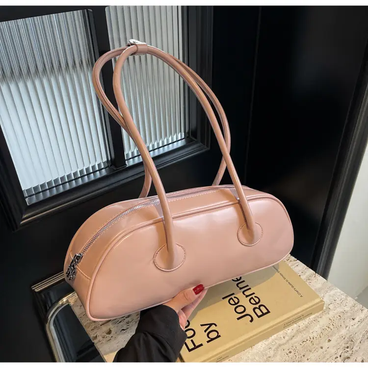 Women's Red Underarm Bag 2024 New High-end Western Style — feature 33