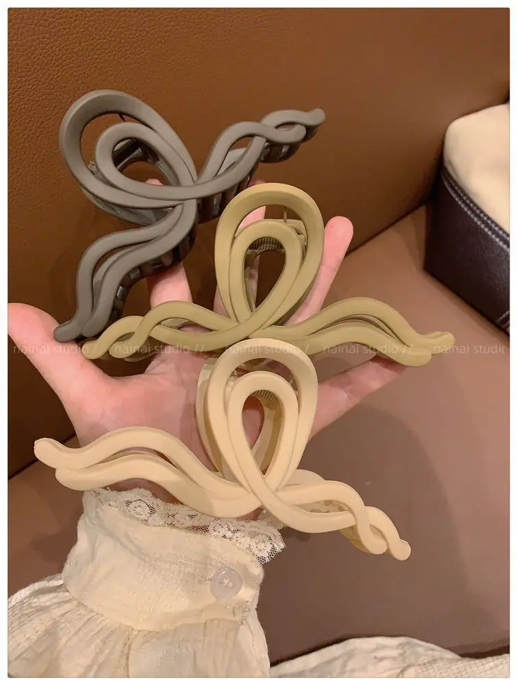 14CM Large Shark Hairpin for Women Girls — feature 5