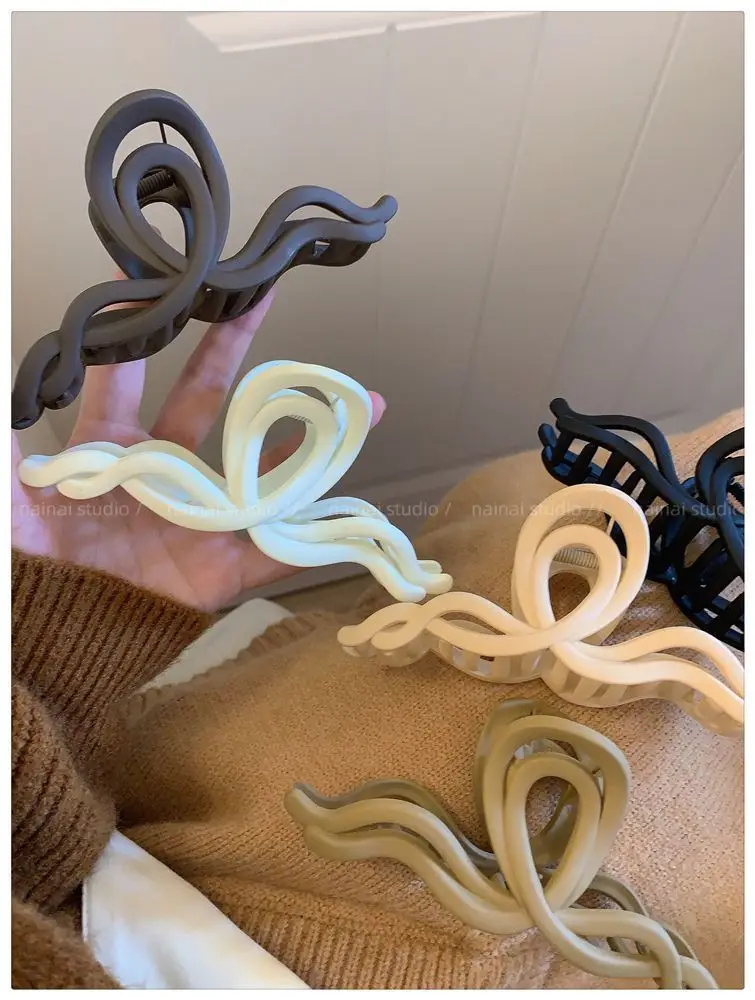 14CM Large Shark Hairpin for Women Girls — feature 8