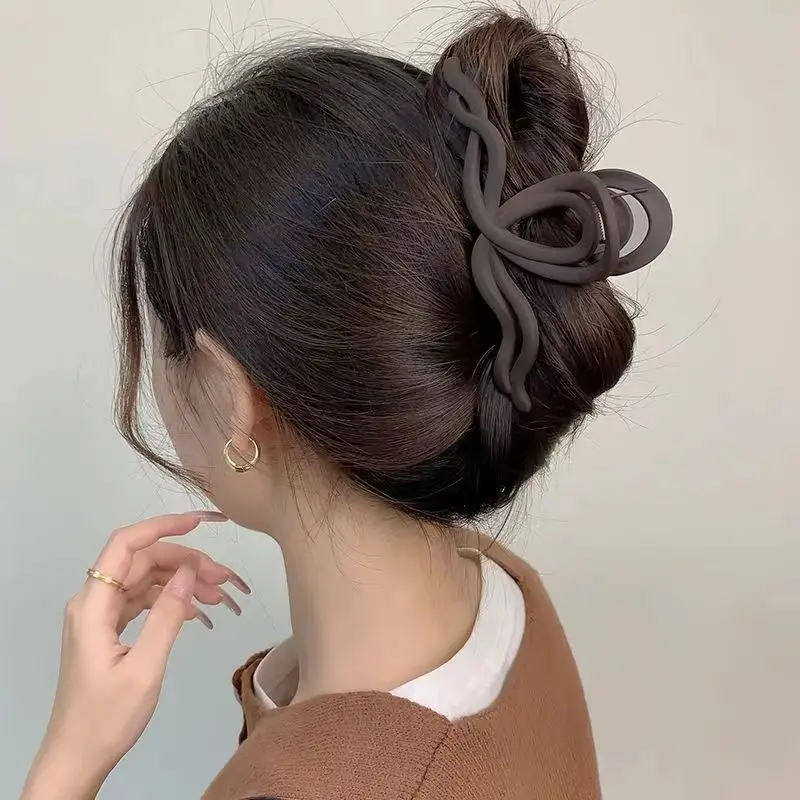 14CM Large Shark Hairpin for Women Girls - Image 2