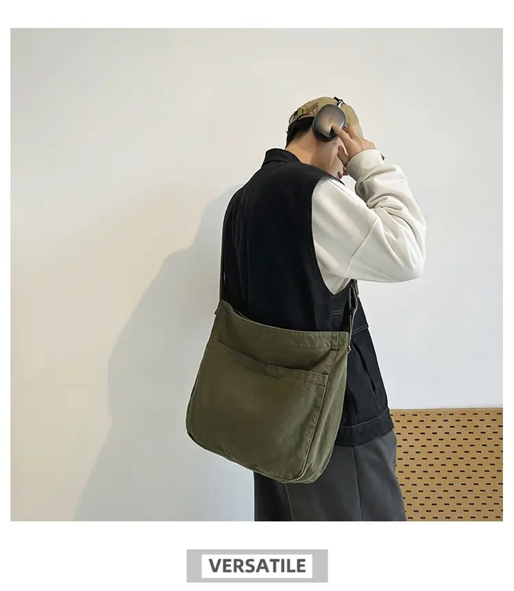 Large Capacity Ins Messenger Bag Cream 2024 — feature 6