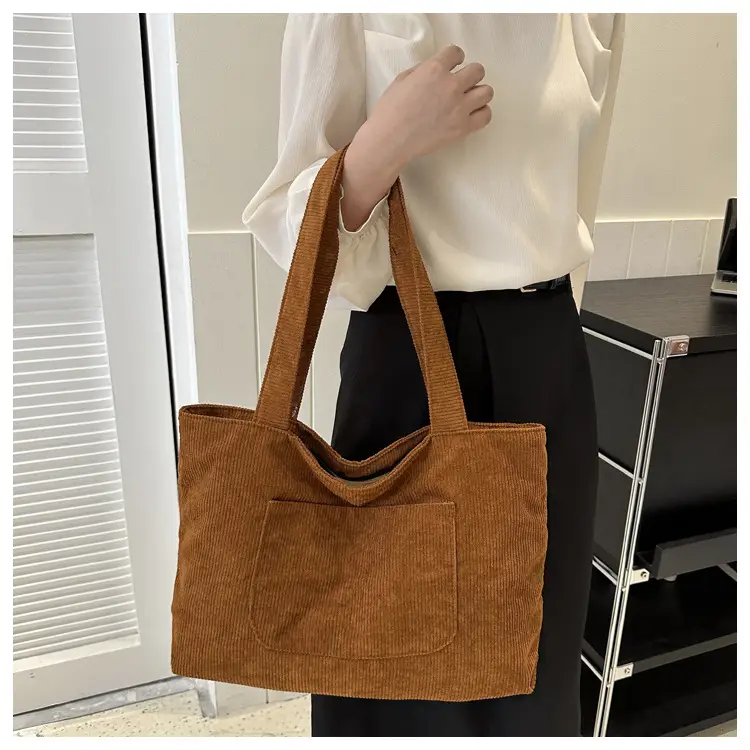 2025 White Corduroy Shoulder Bag Large Capacity Commuting Tote — feature 19