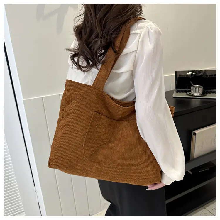 2025 White Corduroy Shoulder Bag Large Capacity Commuting Tote — feature 21