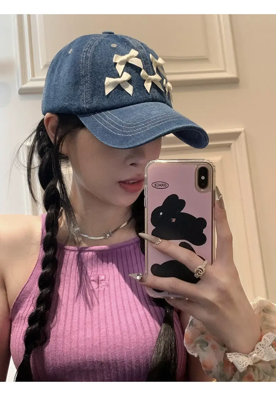 Women Bow Peaked Cap Black 2024 — feature 5
