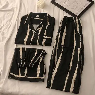 Rabbit Print Women's Black Pajamas Set Plus Size - Image 21