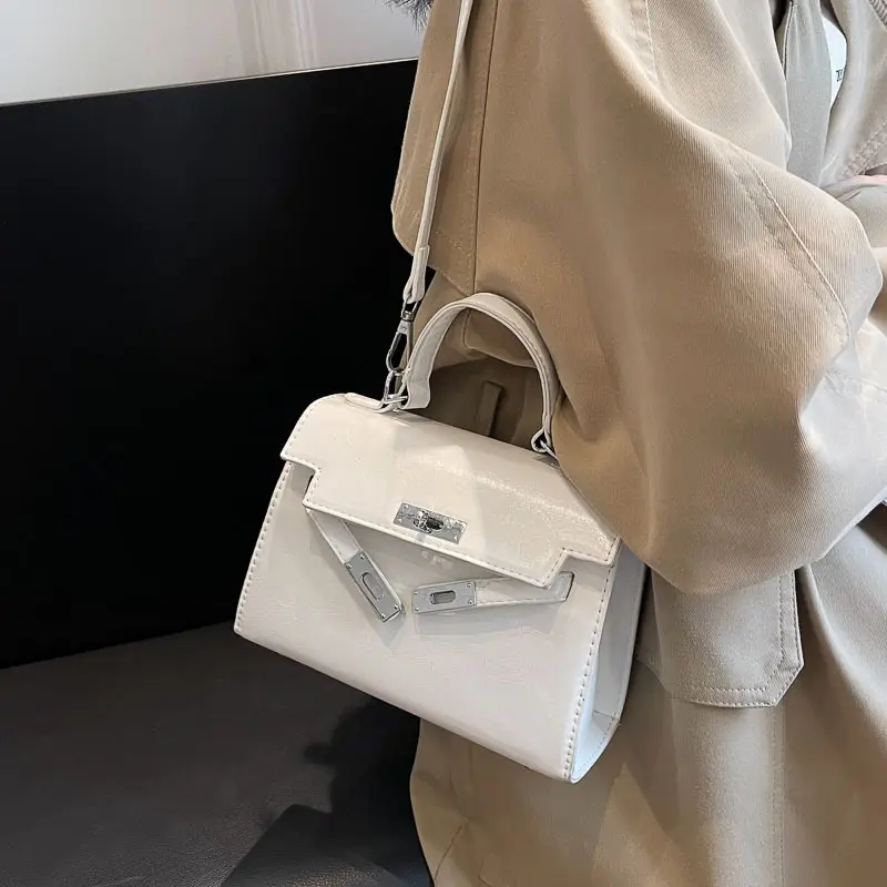 Women's Crossbody Tote Bag with High-Grade Leather & Platinum Hardware - Image 7