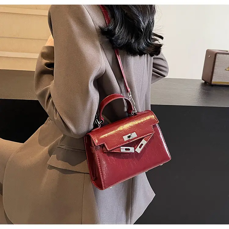 Women's Crossbody Tote Bag with High-Grade Leather & Platinum Hardware — feature 30