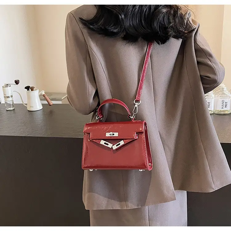 Women's Crossbody Tote Bag with High-Grade Leather & Platinum Hardware — feature 33