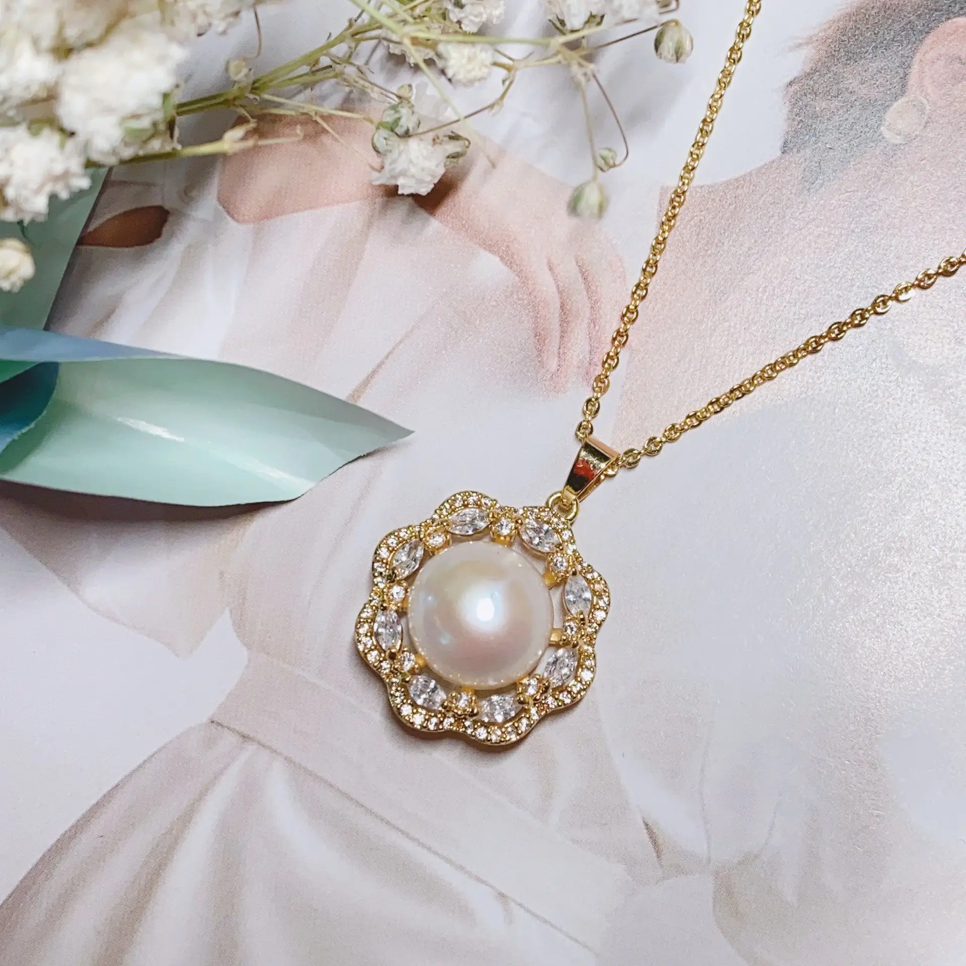 Women's Pearl Pendant Necklace with Balance Wood & Copper Bag - Image 36