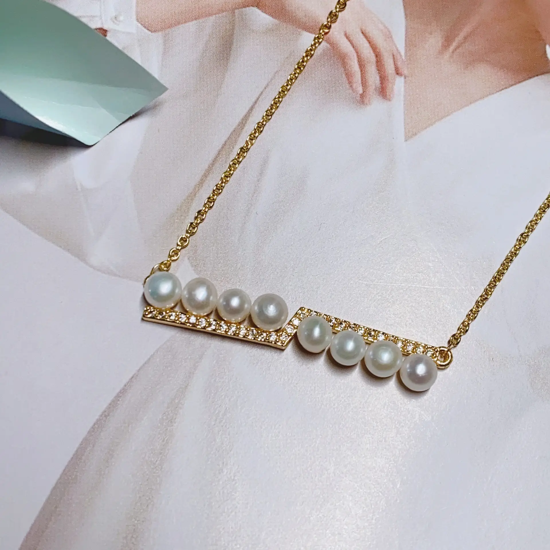 Women's Pearl Pendant Necklace with Balance Wood & Copper Bag - Image 19