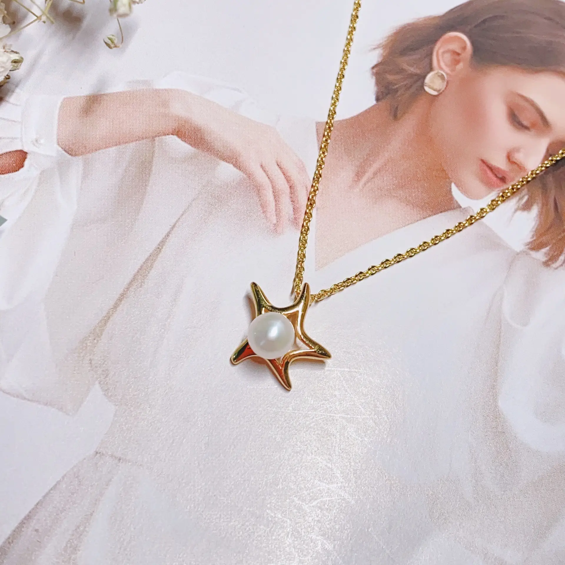 Women's Pearl Pendant Necklace with Balance Wood & Copper Bag - Image 13