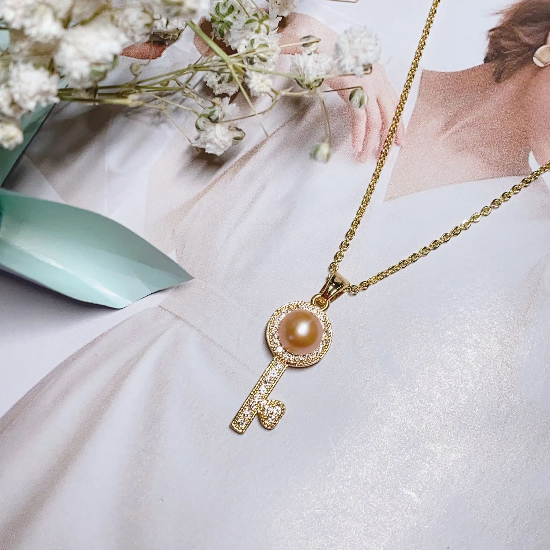 Women's Pearl Pendant Necklace with Balance Wood & Copper Bag — feature 21